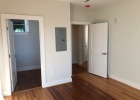 Naylor-Arms-bedroom2